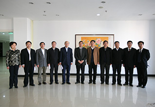 國家質(zhì)檢總局局長王勇、副局長支樹平、紀(jì)檢組長王煒、總工程師張綱在&ldquo;全國質(zhì)量知識(shí)競賽&rdquo;復(fù)賽現(xiàn)場親切接見中國質(zhì)量檢驗(yàn)協(xié)會(huì)秘書長張軍、秘書長助理張明